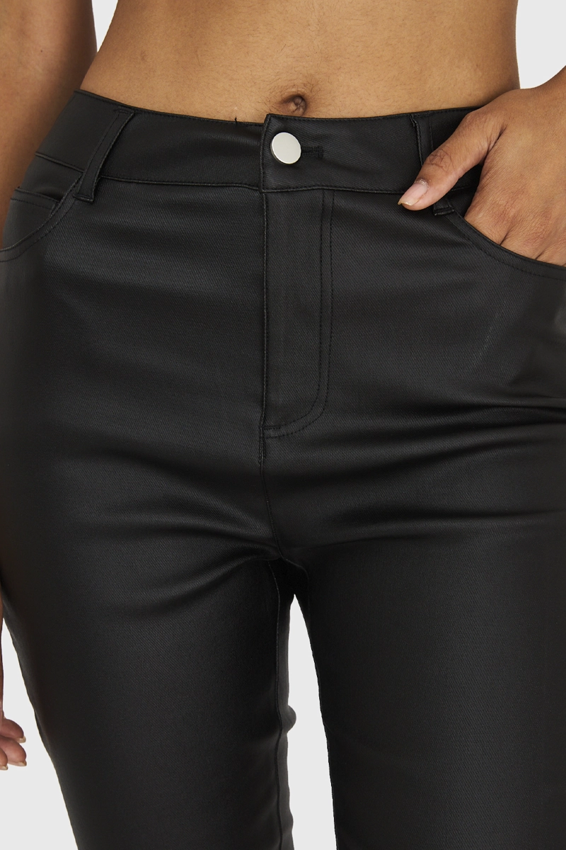 CALZA SKINNY TIPO ENCERADA NEGRO NICOPOLY - 6
