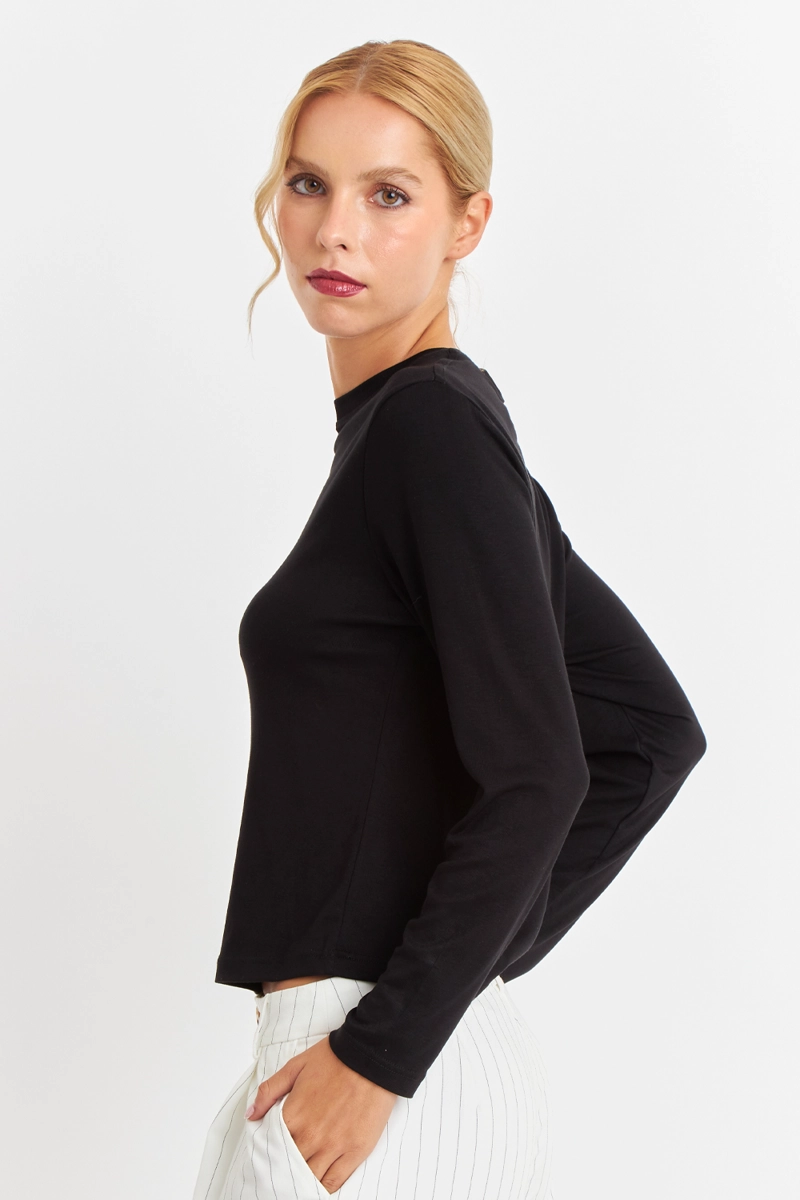 POLERA CUELLO REDONDO NEGRO NICOPOLY - 3