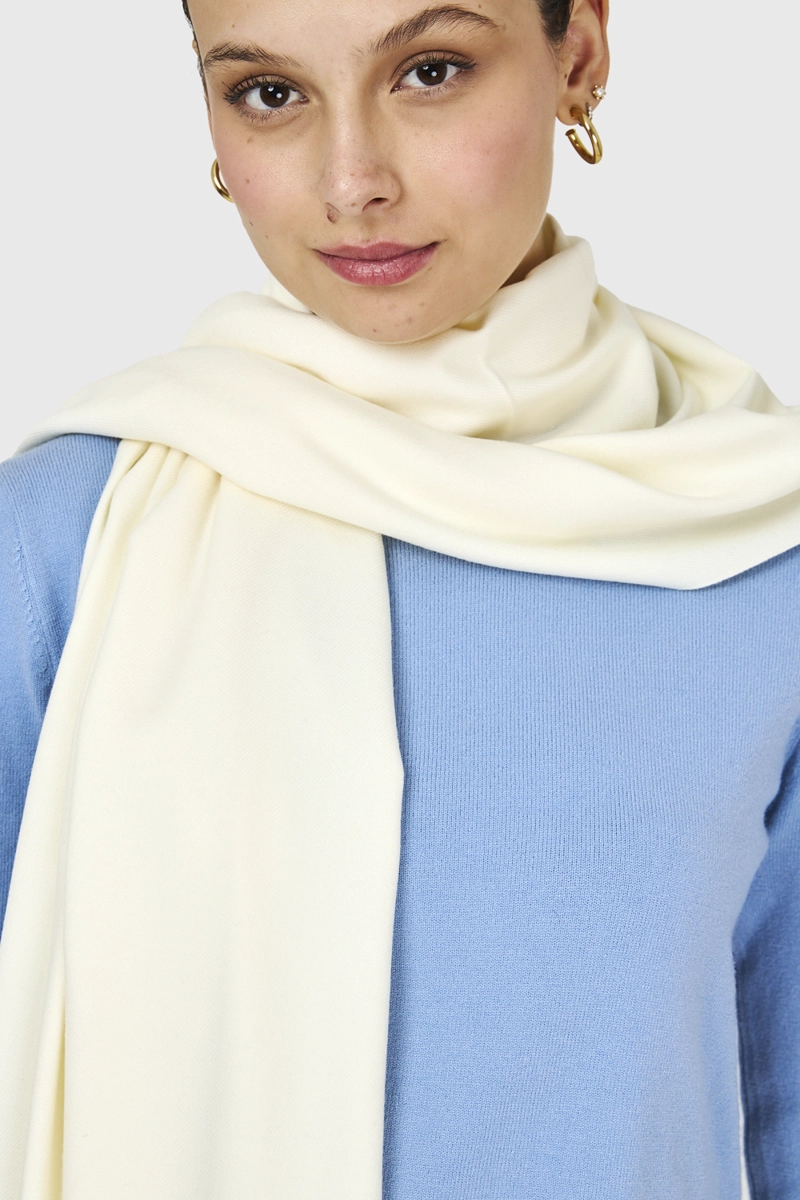BUFANDA SUAVE BEIGE NICOPOLY - 4