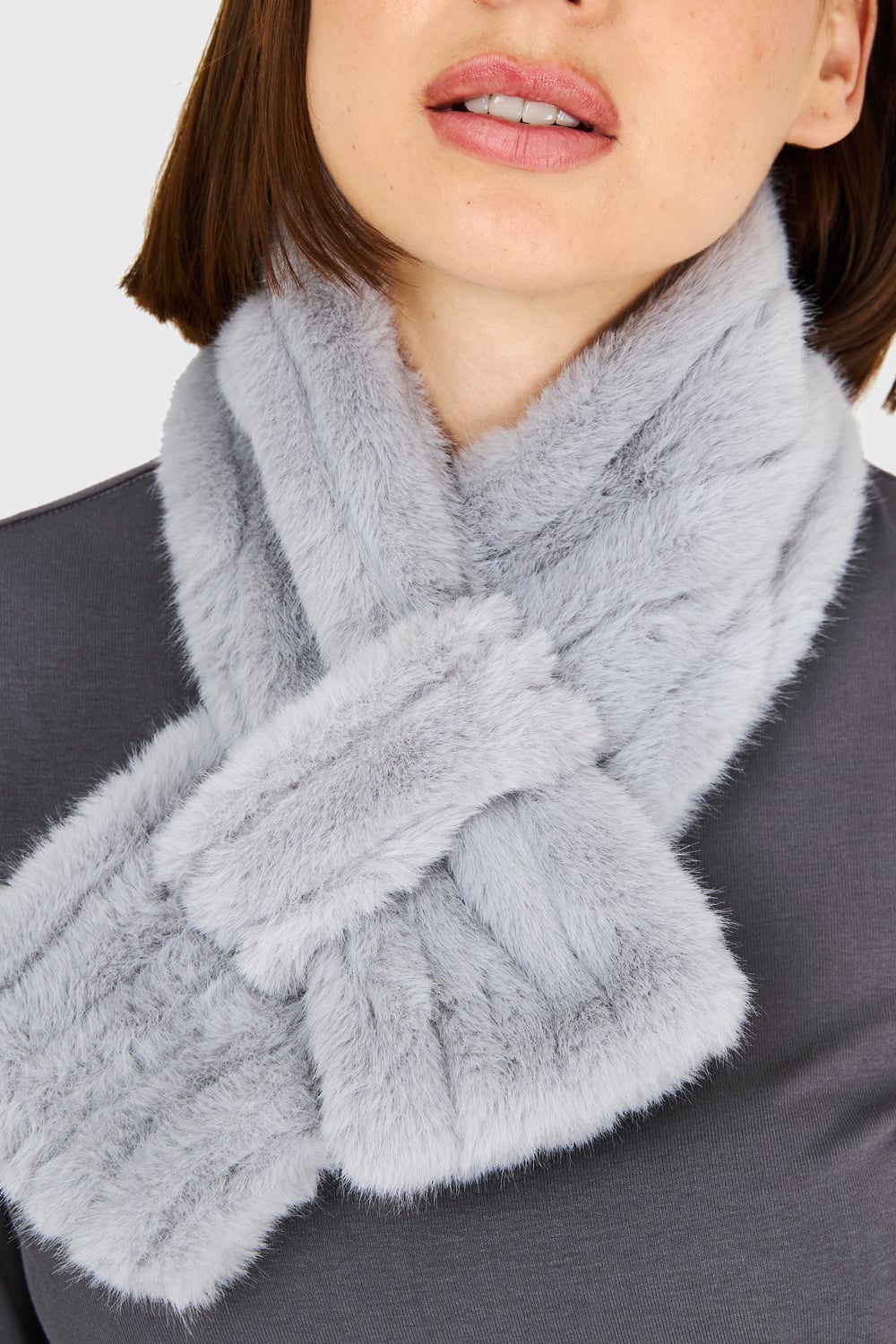 CUELLO TIPO PIEL GRIS NICOPOLY - 4