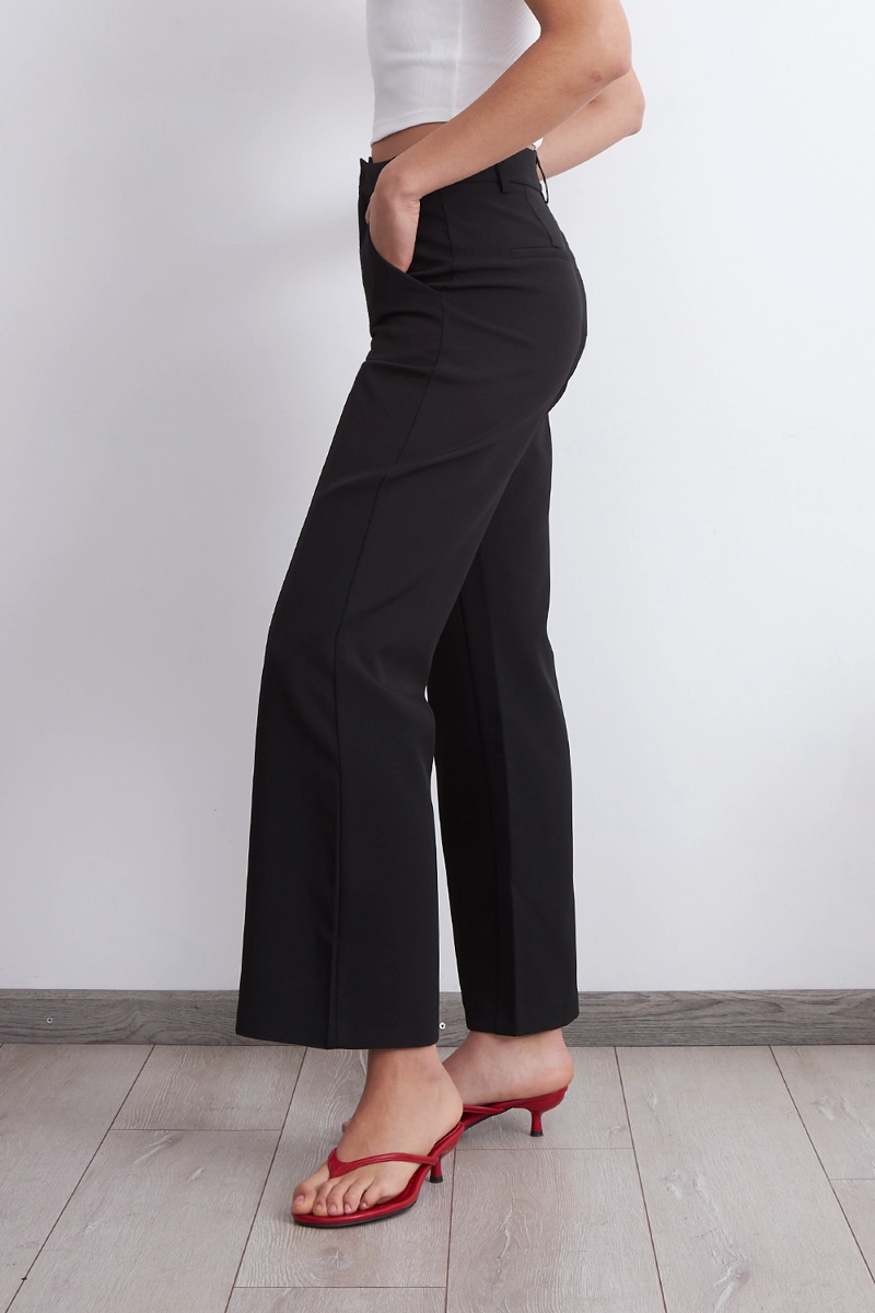 PANTALON BASICO NEGRO NICOPOLY - 3