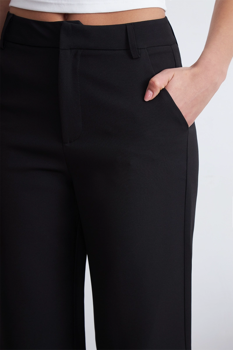 PANTALON BASICO NEGRO NICOPOLY - 6