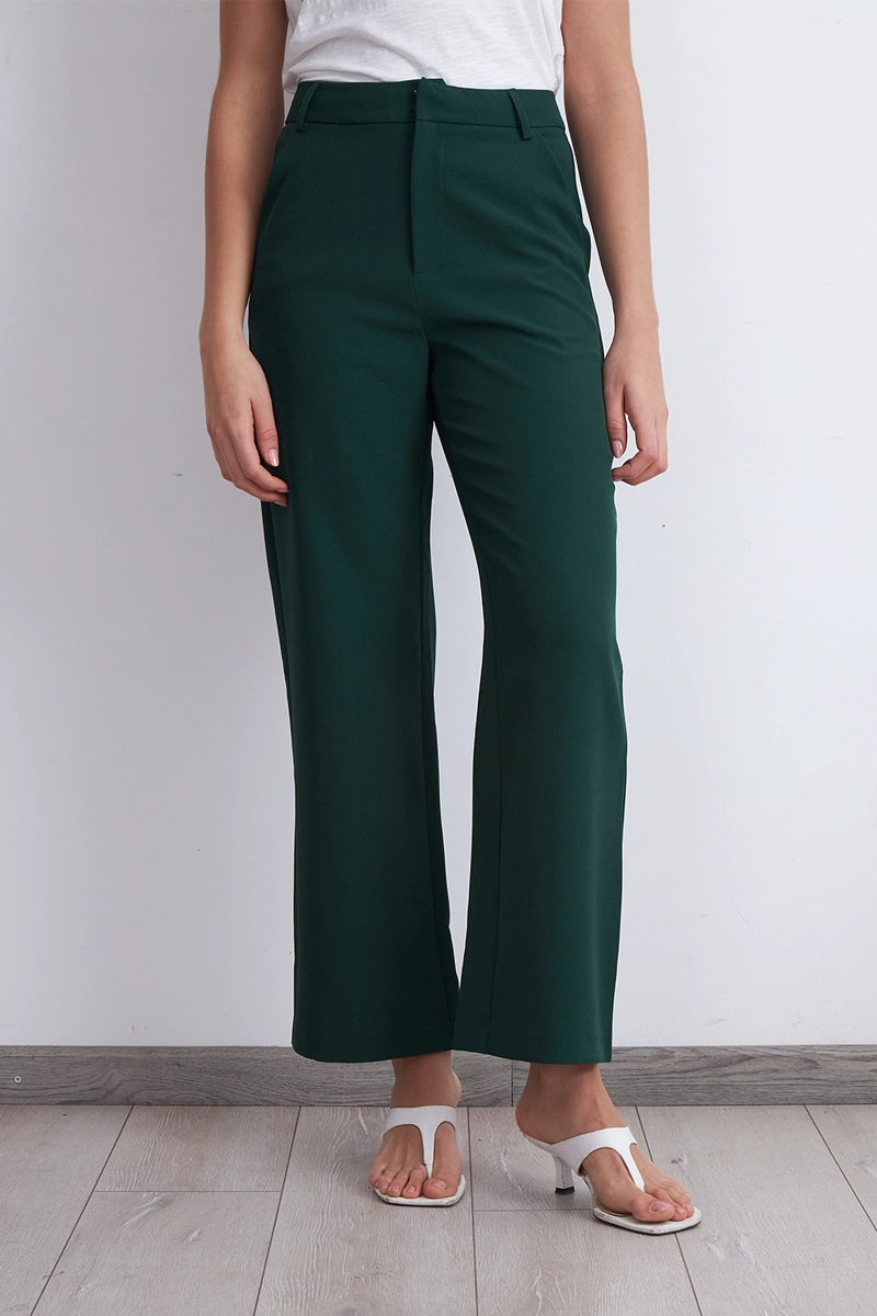 PANTALON BASICO VERDE NICOPOLY - 1
