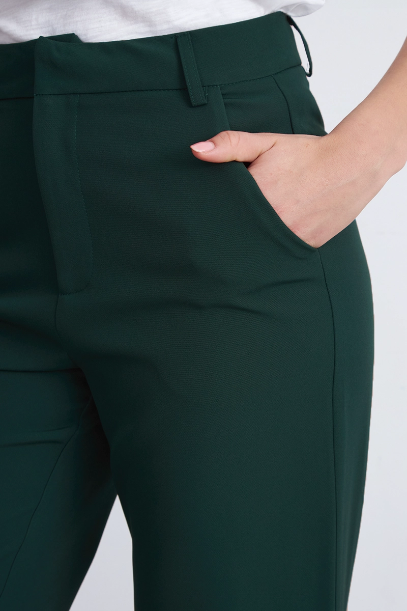PANTALON BASICO VERDE NICOPOLY - 6