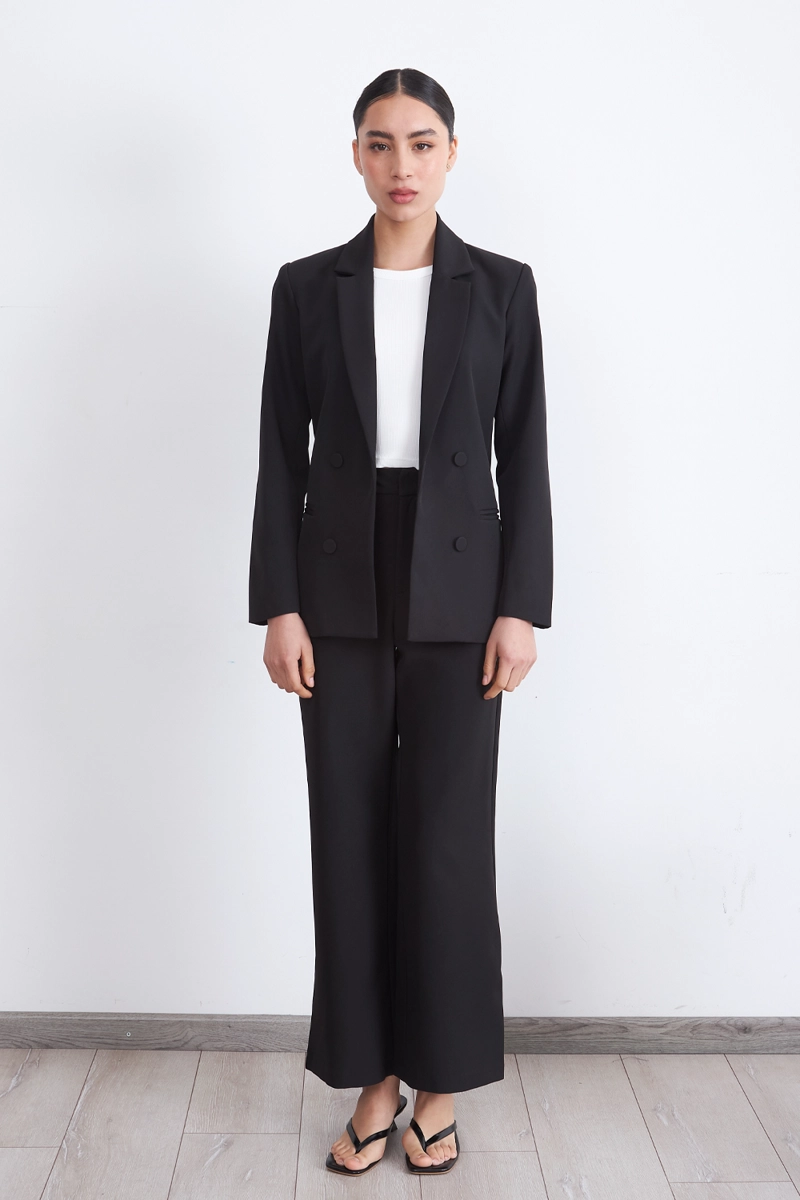 BLAZER BASICO DE TOPE NEGRO NICOPOLY - 2