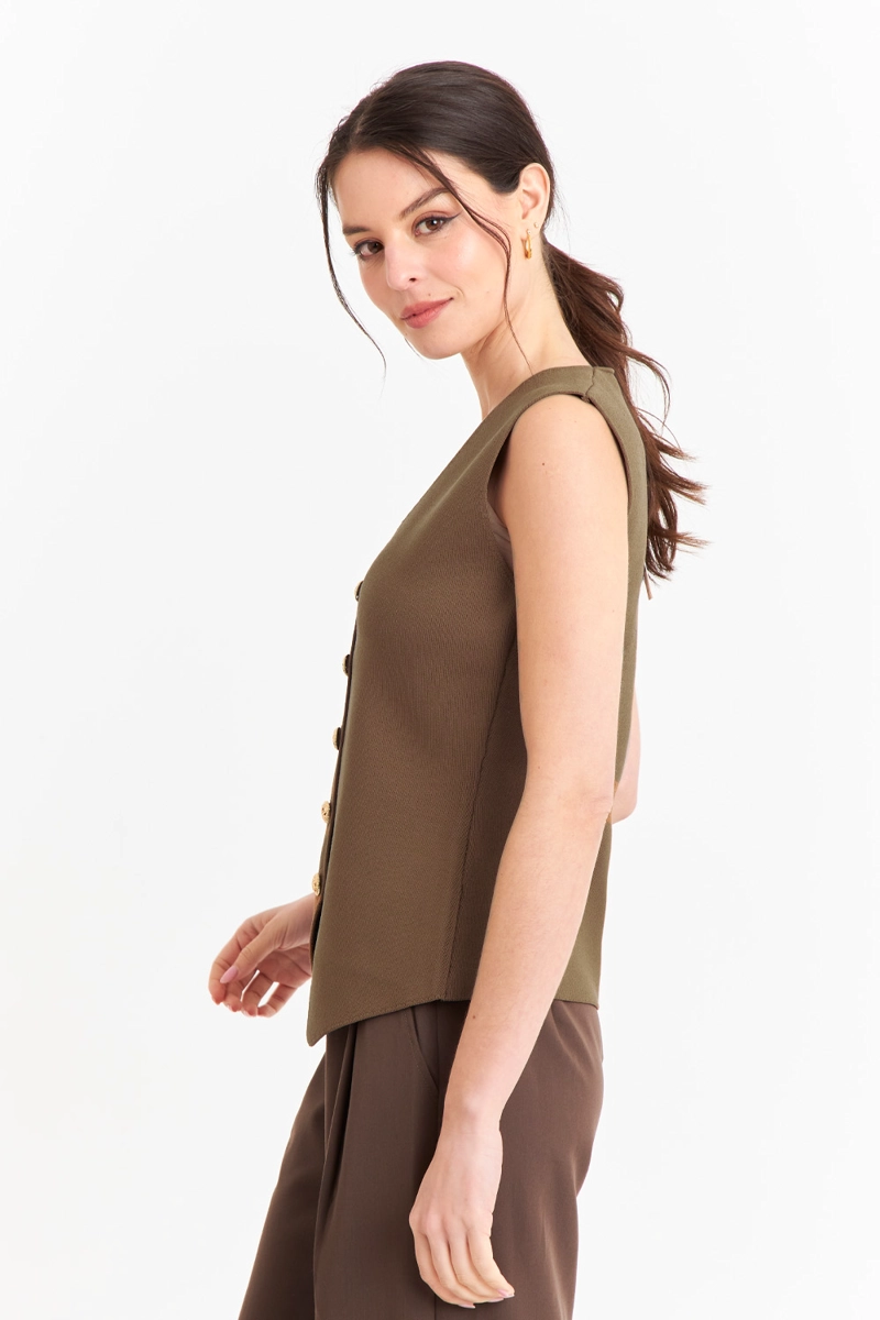 GILET LARGO CON BOTONES CAFE - 3