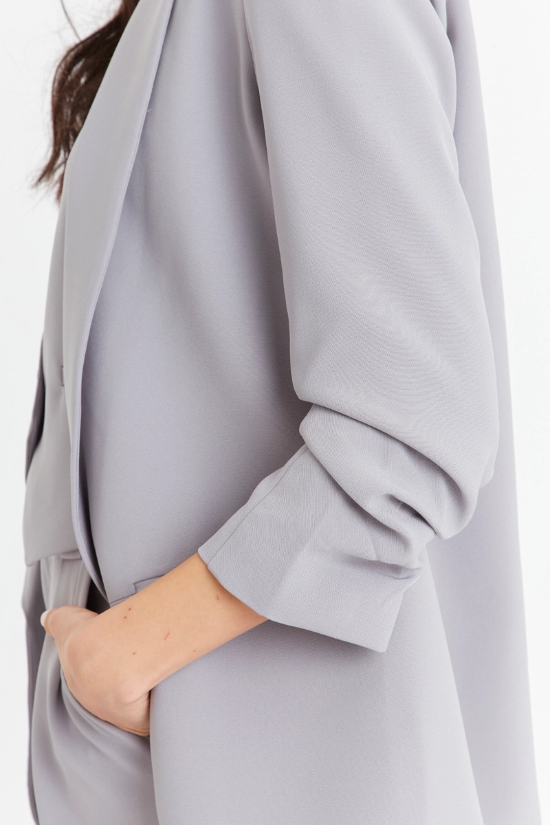 BLAZER MANGA 3/4 AJUSTADA CON PLIEGUES GRIS - 6