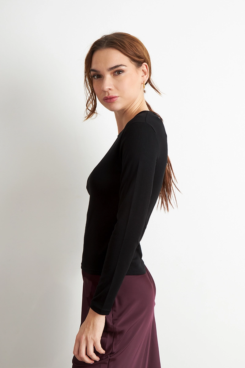 POLERA MANGA LARGA CUELLO REDONDO NEGRO MUJER NICOPOLY - 3