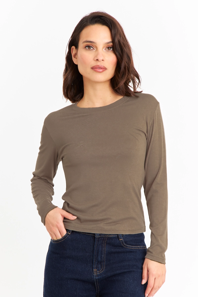 POLERA MANGA LARGA CUELLO REDONDO KHAKI NICOPOLY - 1