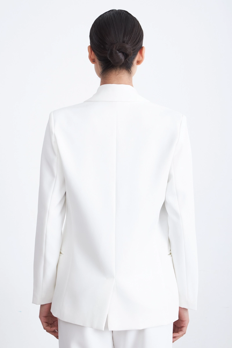 BLAZER BASICO DE TOPE BLANCO MUJER NICOPOLY - 4