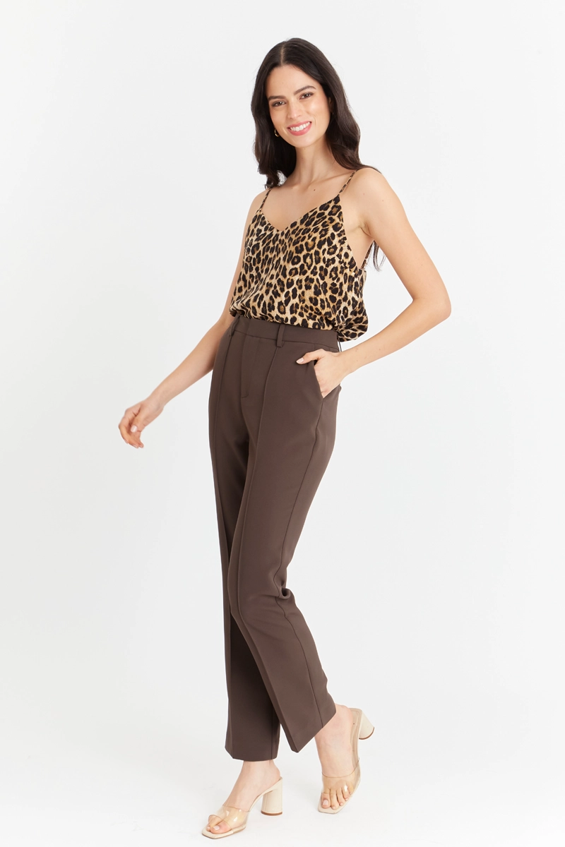 PANTALON ENTALLADO COSTURAS DELANTERAS CAFE  NICOPOLY - 2