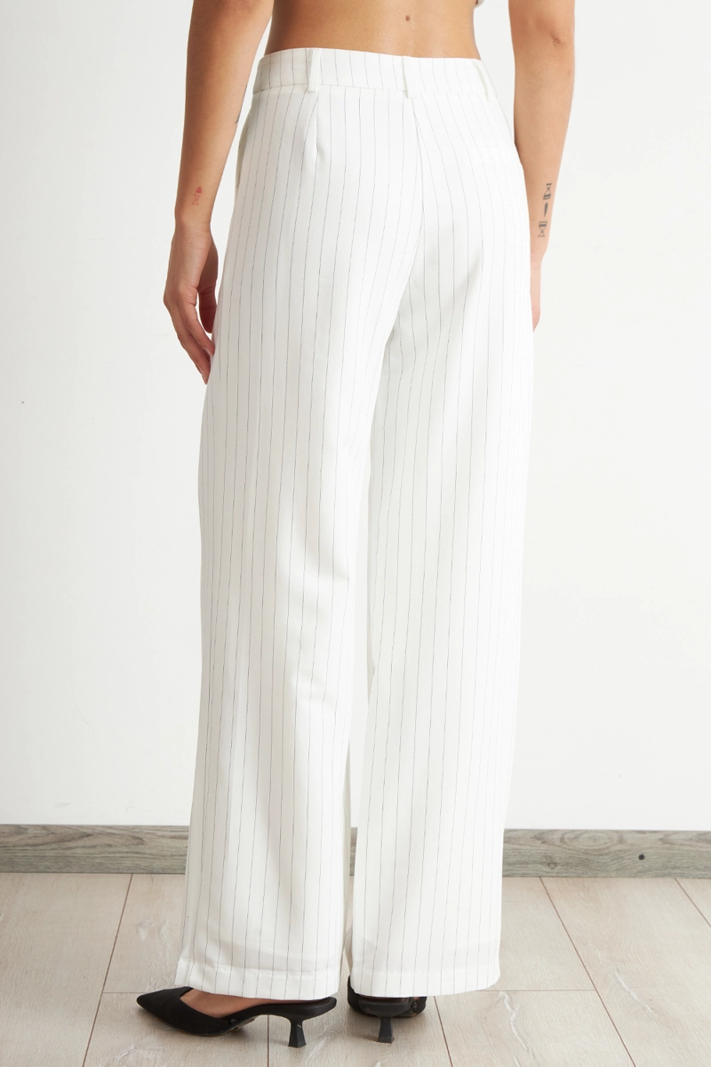 PANTALON DE PIERNA RECTA RAYA DIPLOMATICA BLANCO NICOPOLY - 4