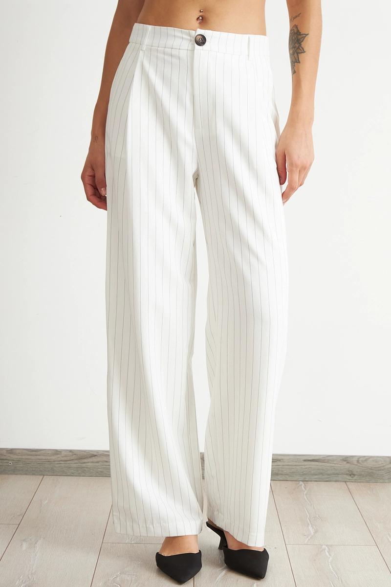 PANTALON DE PIERNA RECTA RAYA DIPLOMATICA BLANCO NICOPOLY - 5