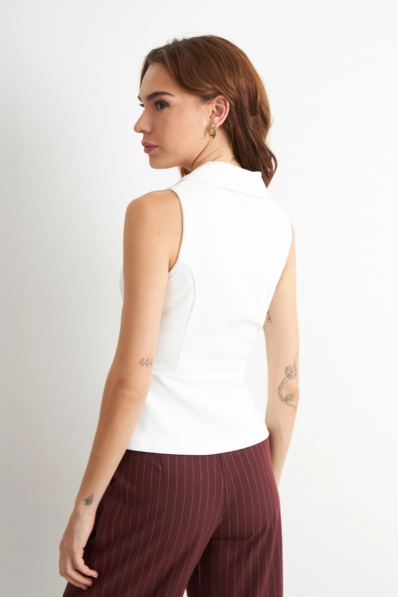 GILET SASTRE ENTALLADO BLANCO NICOPOLY - 4