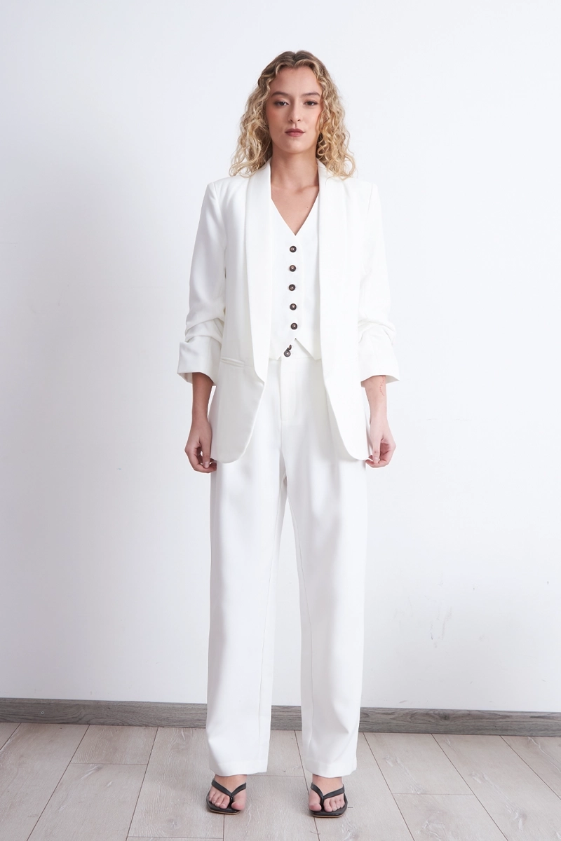 BLAZER MANGA 3/4 AJUSTADO CON SOLAPAS BLANCO NICOPOLY - 2