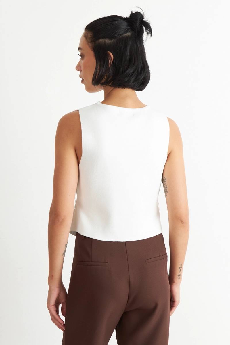 GILET CON DRAPEADO LATERAL BLANCO - 4