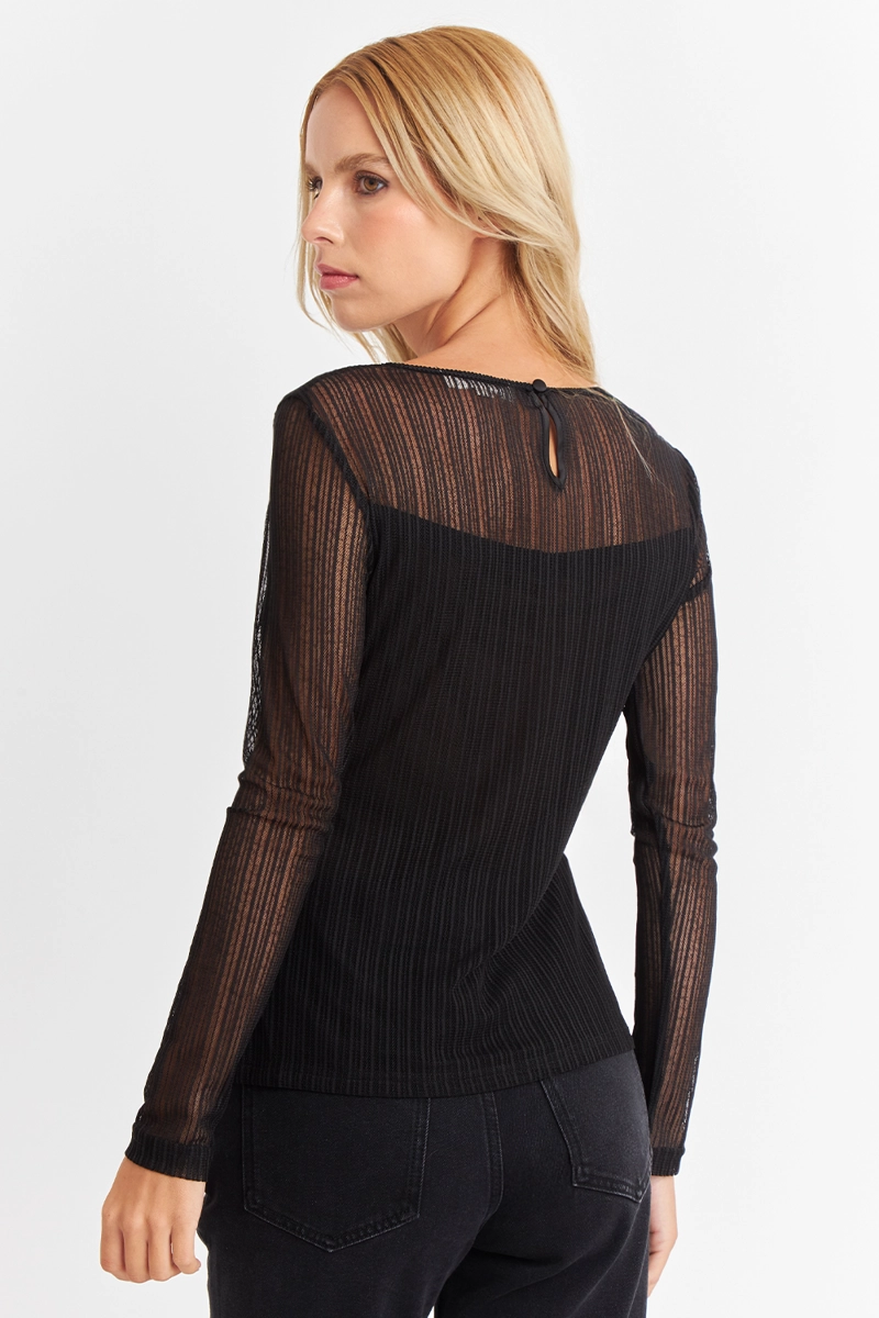 POLERA CON TRANSPARENCIAS NICOPOLY - 4