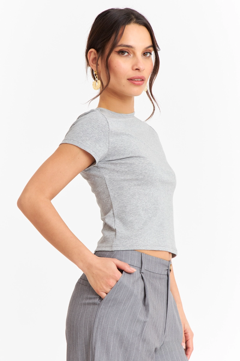 POLERA MANGA CORTA BASICA GRIS NICOPOLY - 3