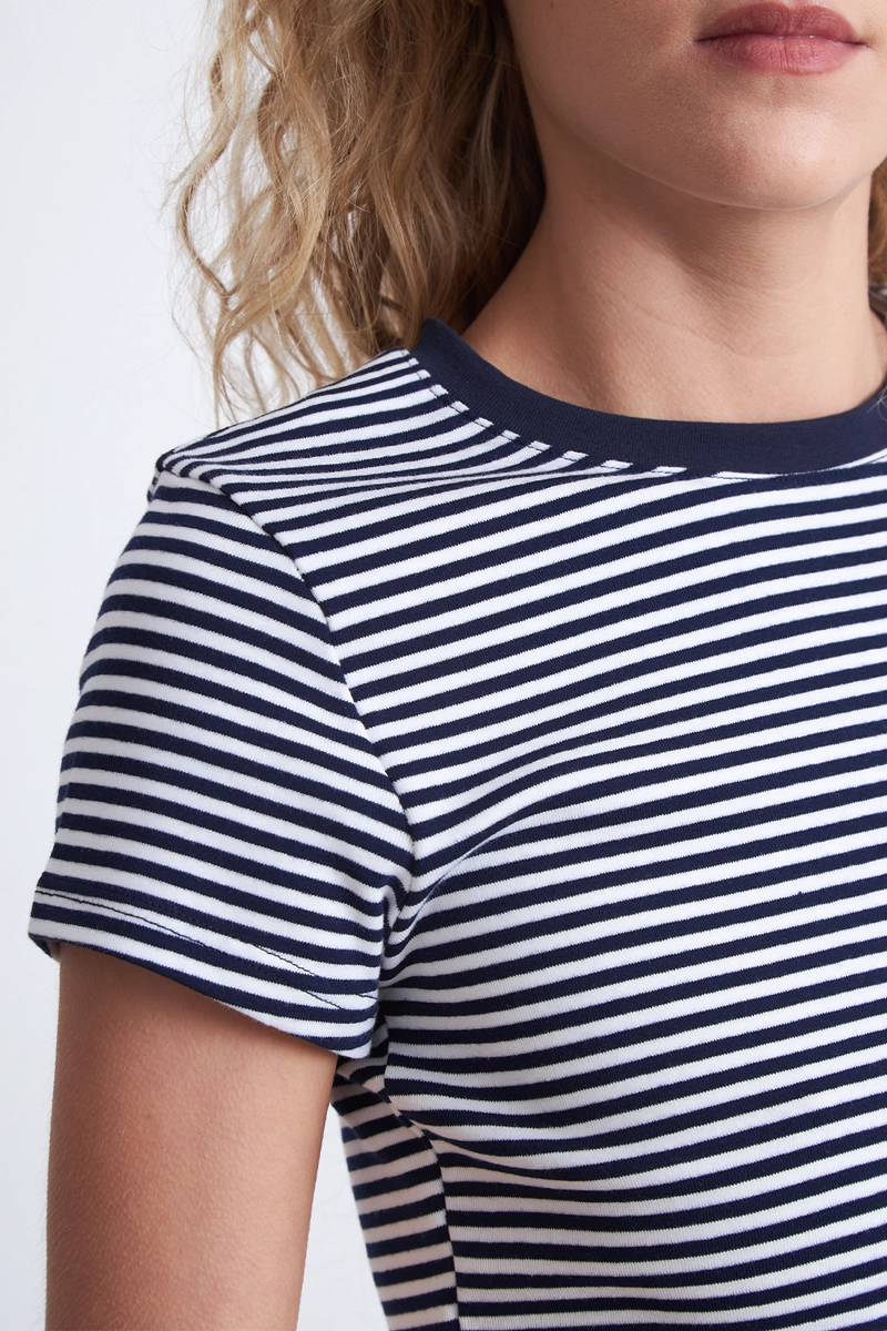 POLERA BASICA CUELLO REDONDO LINEAS AZUL MARINO MUJER NICOPOLY - 7