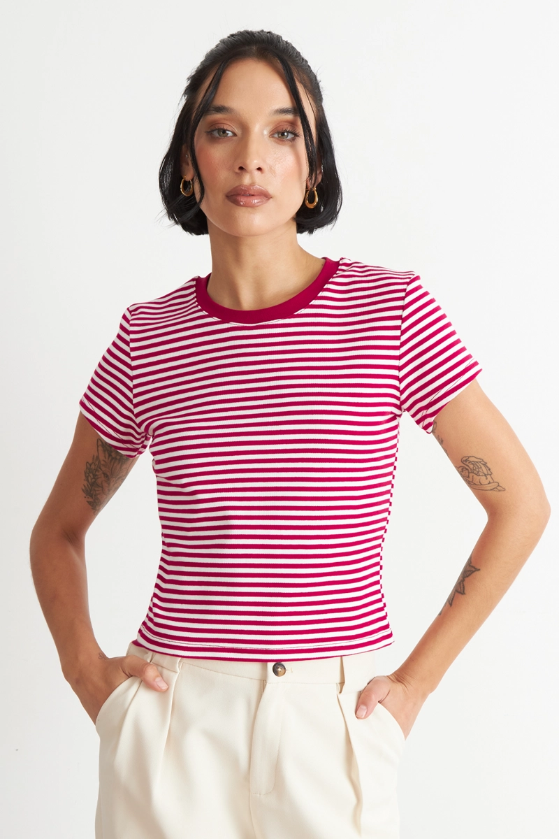POLERA BASICA CUELLO REDONDO LINEAS ROJO NICOPOLY - 5