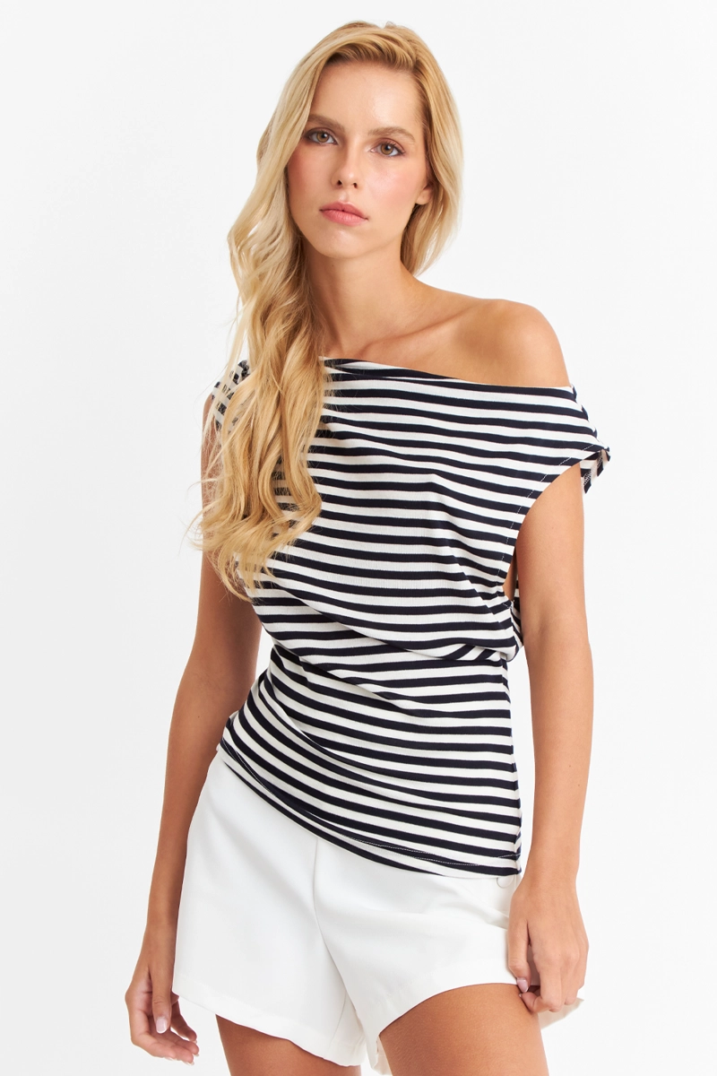 POLERA RAYAS CUELLO BOTE BLANCO NICOPOLY - 1