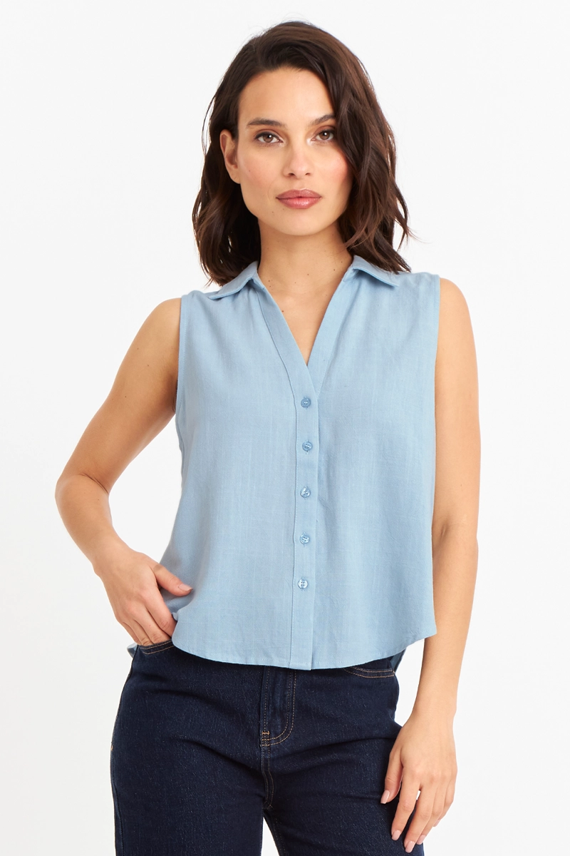 CAMISA SIN MANGAS TIPO LINO CELESTE NICOPOLY - 5
