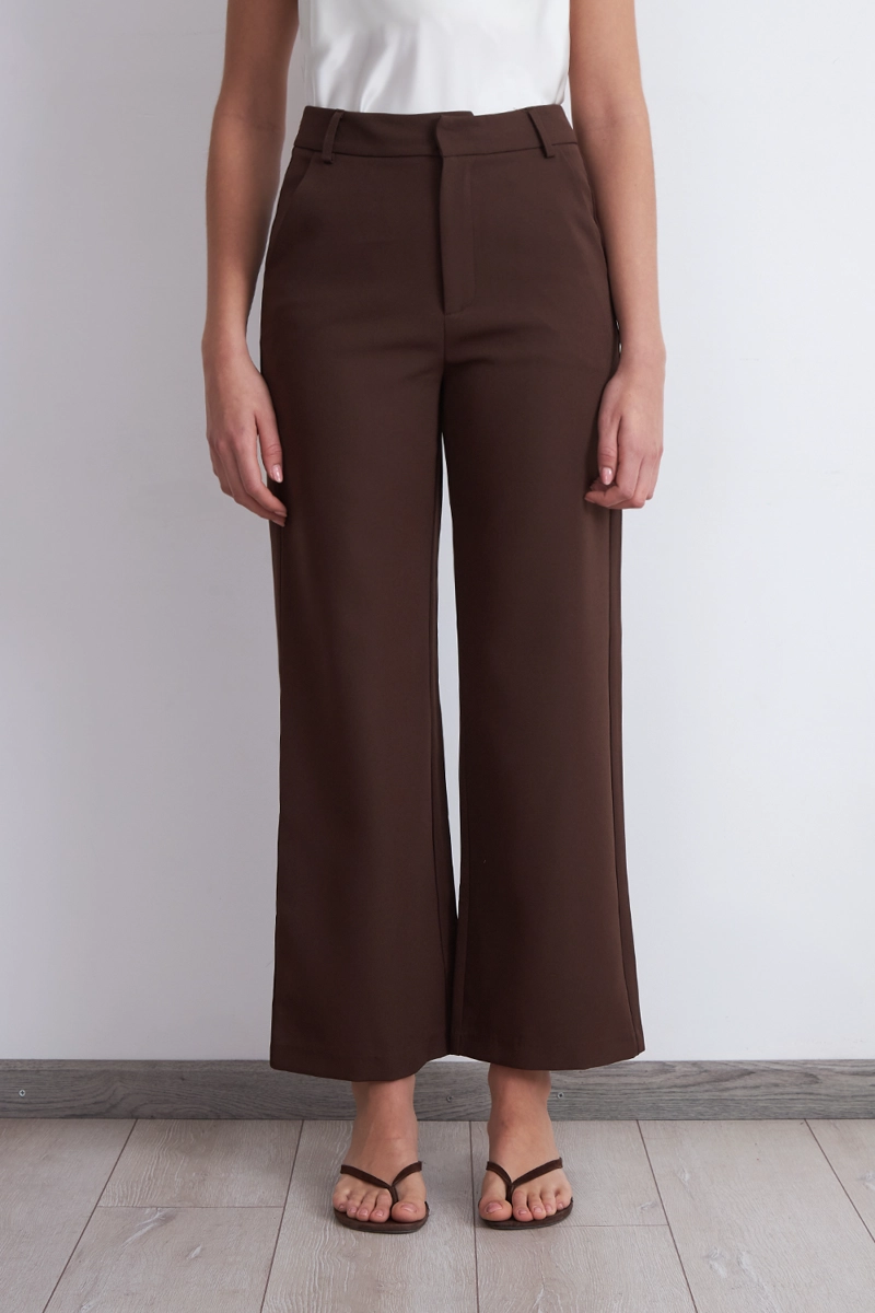 PANTALON BASICO CAFE NICOPOLY - 1