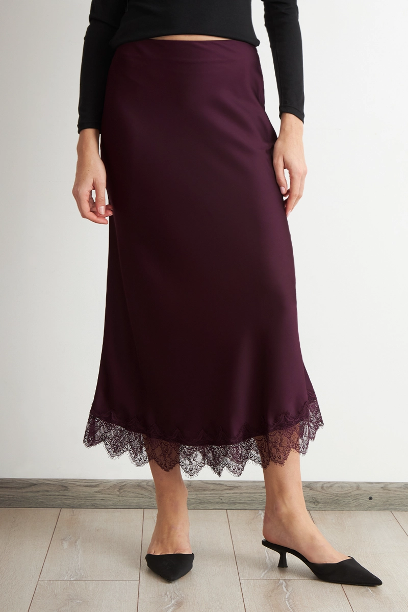FALDA SATIN ENCAJE EN RUEDO BURDEO NICOPOLY - 1