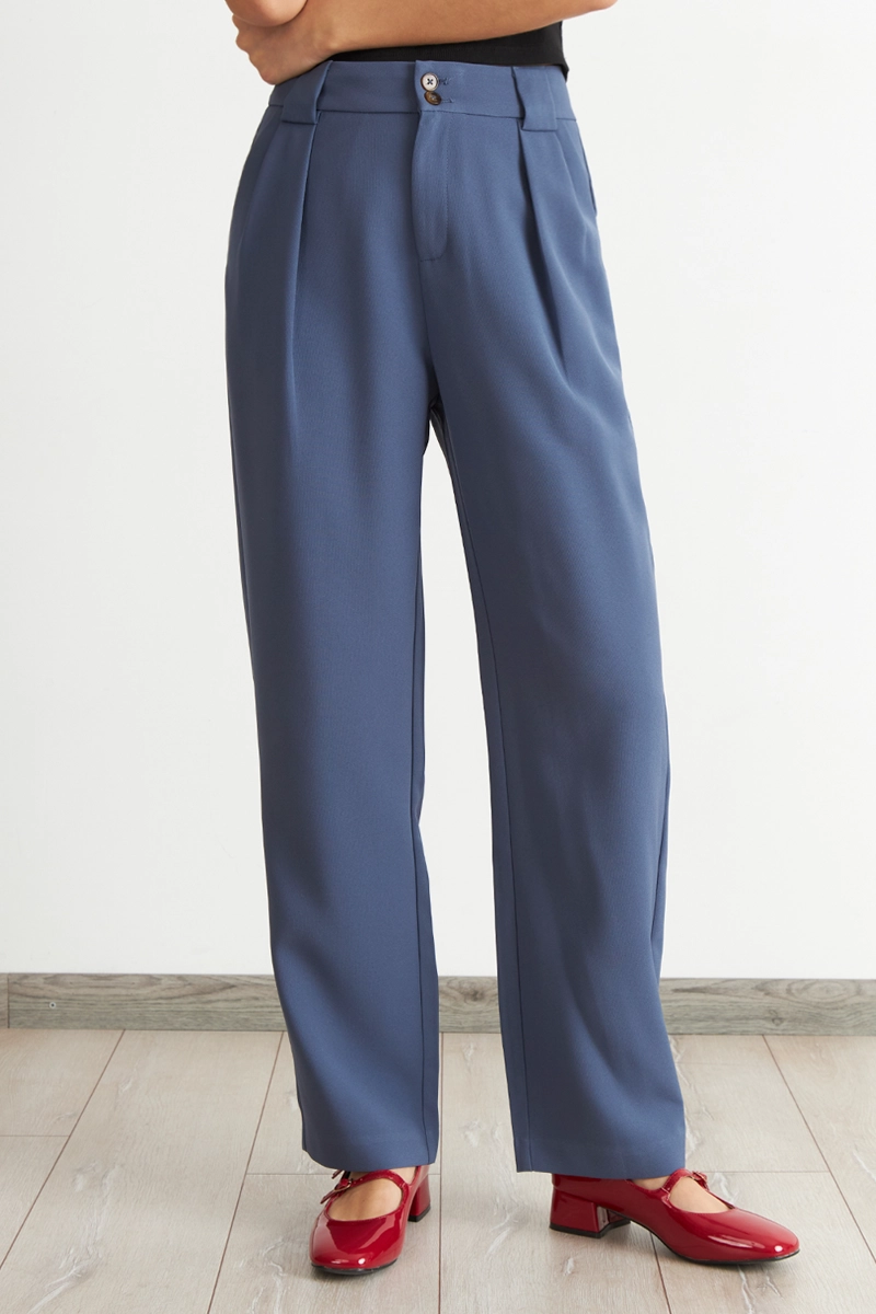 PANTALON RECTO CON PINZA AZUL NICOPOLY - 5