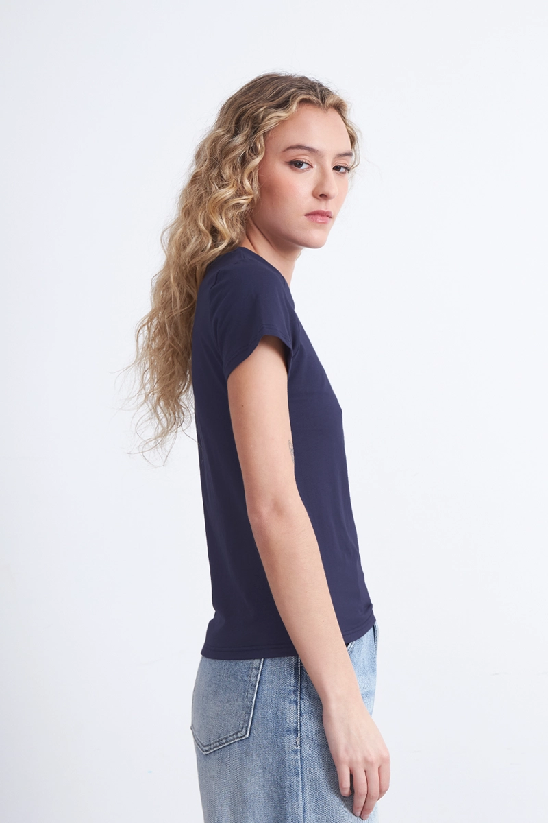 POLERA BASICA CUELLO REDONDO AZUL MARINO MUJER NICOPOLY - 3