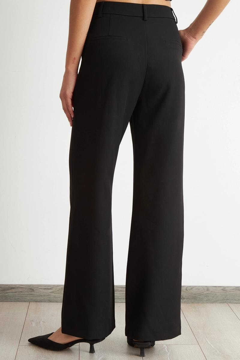 PANTALON BASICO NEGRO NICOPOLY - 4