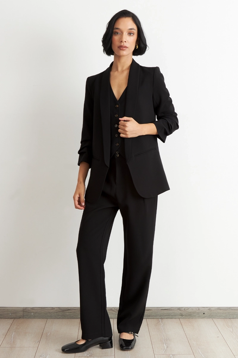 BLAZER MANGA 3/4 AJUSTADO CON SOLAPAS NEGRO NICOPOLY - 2