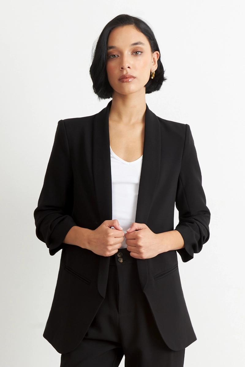 BLAZER MANGA 3/4 AJUSTADO CON SOLAPAS NEGRO NICOPOLY - 6