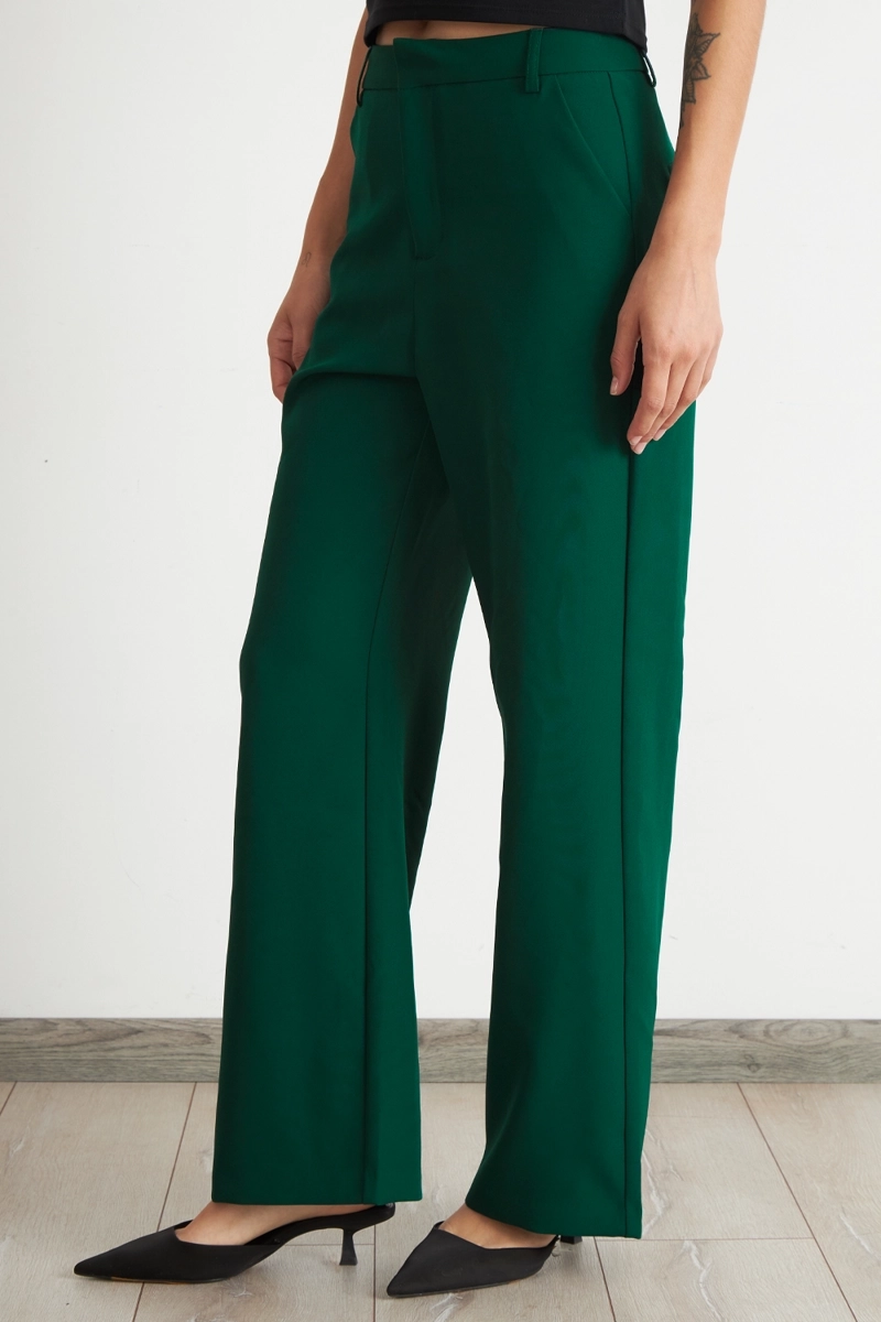 PANTALON BASICO VERDE NICOPOLY - 3