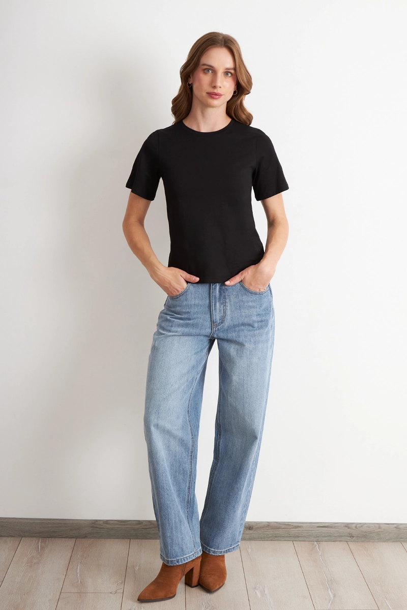 POLERA RECTA MANGA CORTA NEGRO NICOPOLY - 2