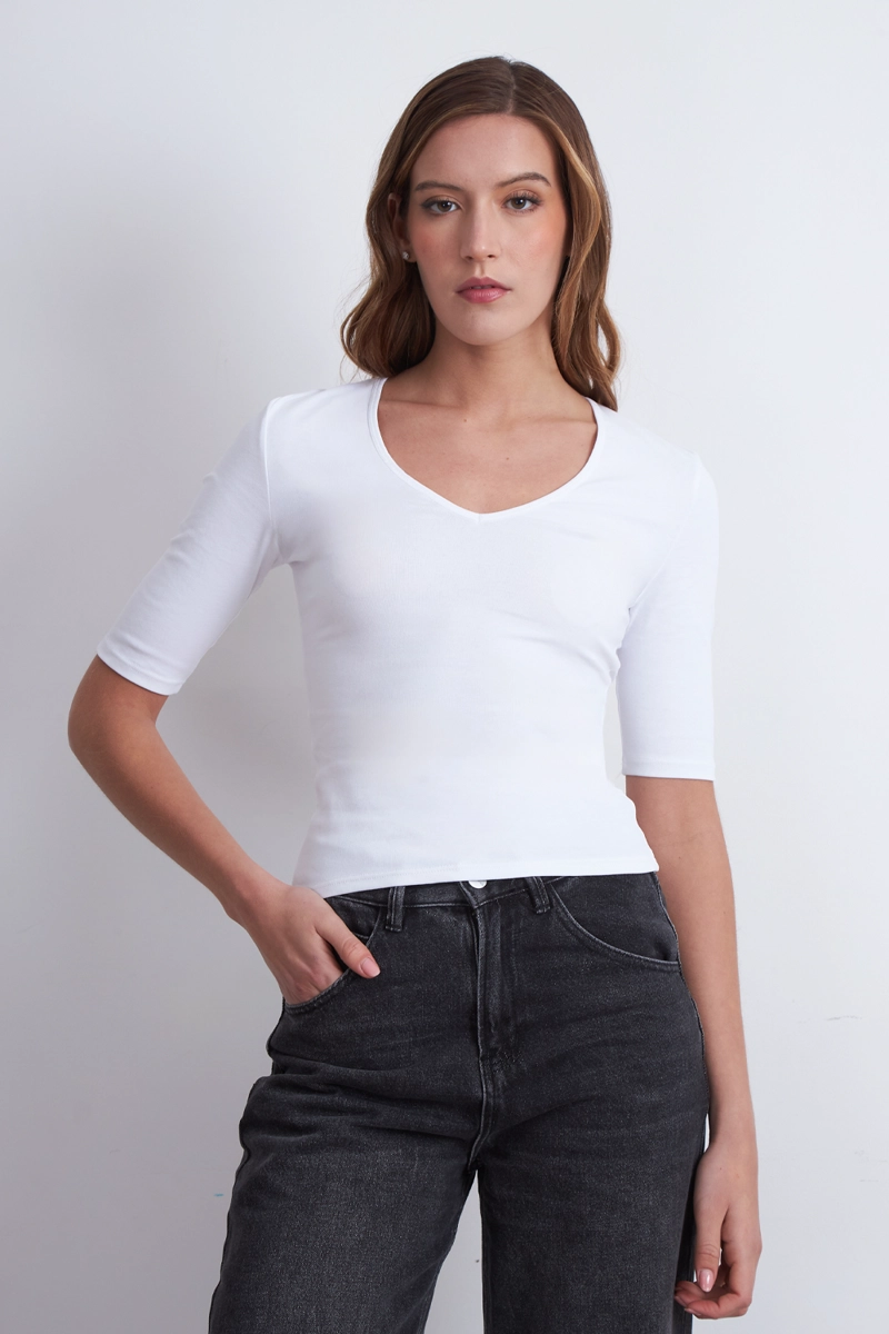 POLERA MANGA CORTA CUELLO TIPO U BLANCO NICOPOLY - 1