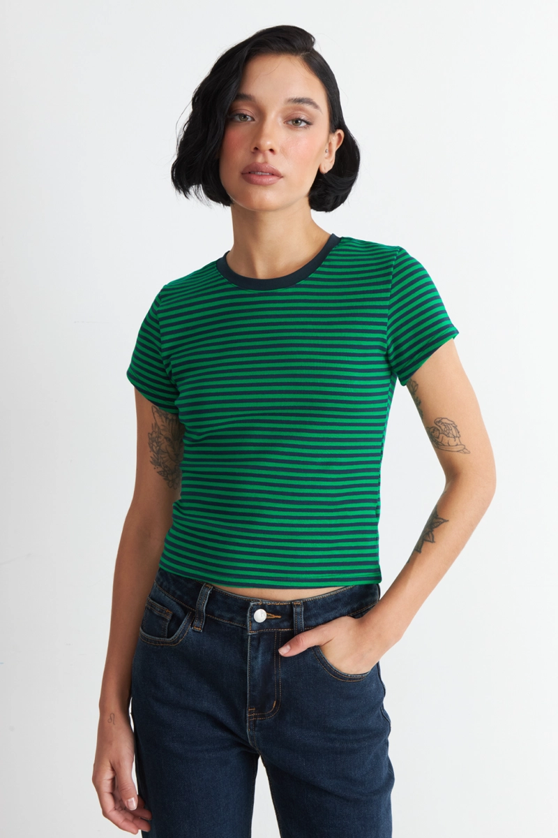 POLERA BASICA CUELLO REDONDO LINEAS VERDE NICOPOLY - 5