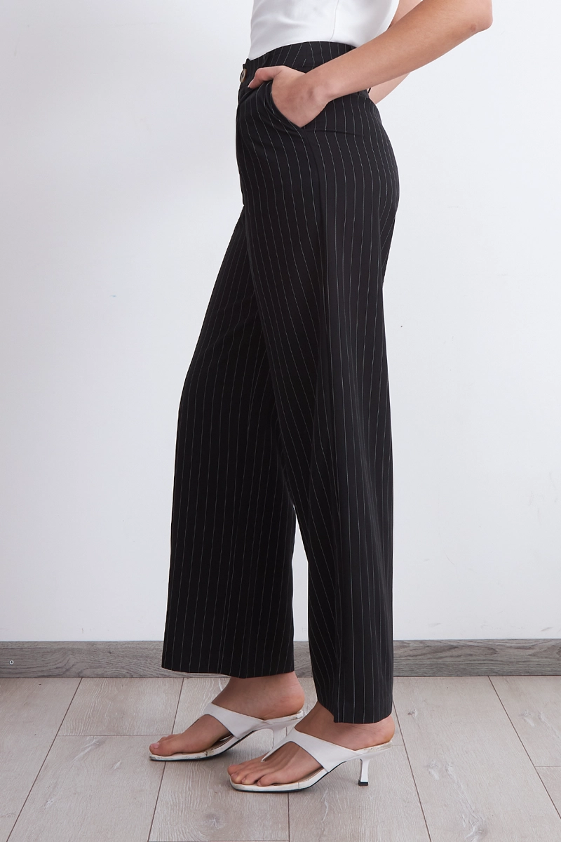 PANTALON DE PIERNA RECTA RAYA DIPLOMATICA NEGRO MUJER NICOPOLY - 1