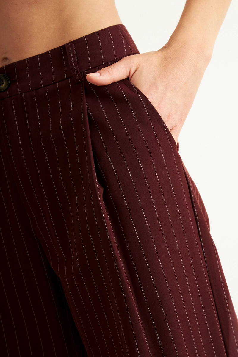 PANTALON DE PIERNA RECTA RAYA DIPLOMATICA BURDEO NICOPOLY - 6
