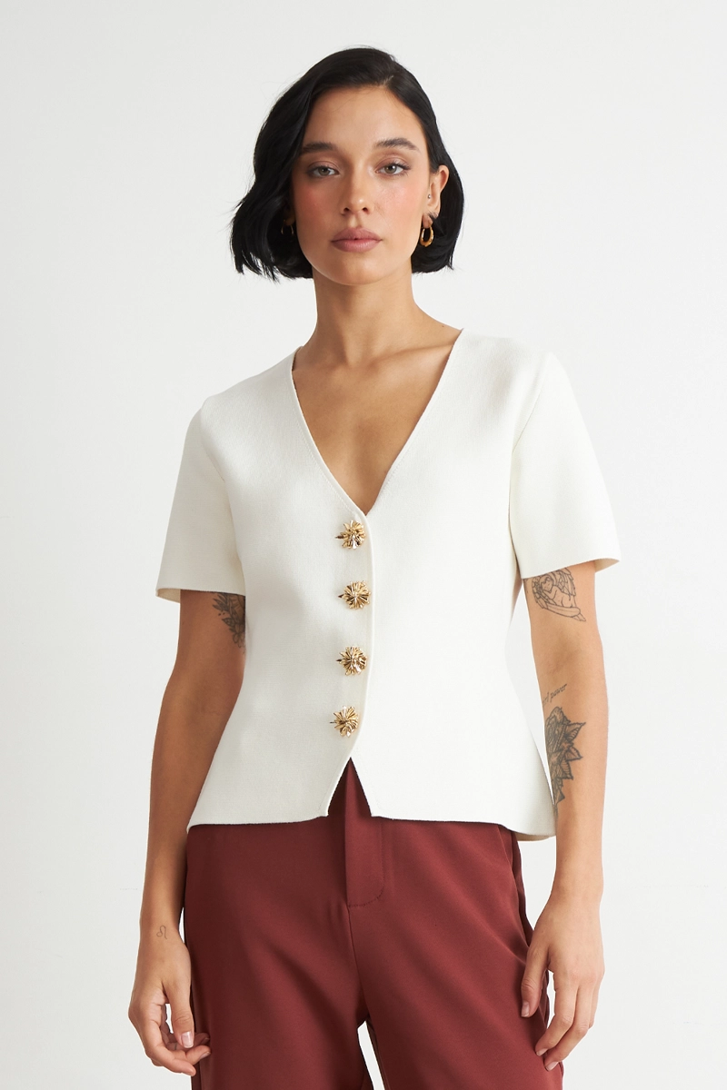 POLERA HILO CUELLO V BOTONES BLANCO NICOPOLY - 1