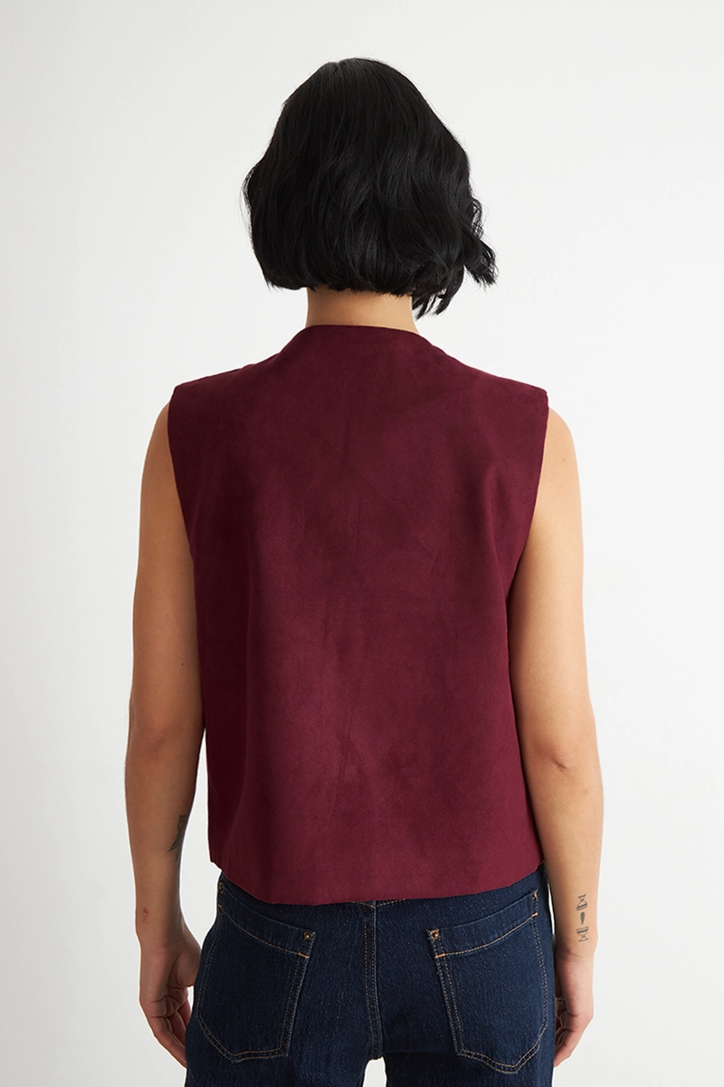 VEST TIPO GAMUZA BORDADO BURDEO NICOPOLY - 4