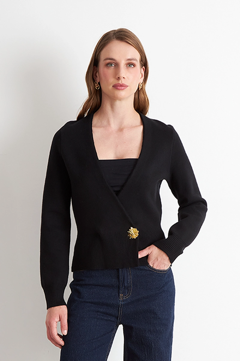CARDIGAN CRUZADO CON BOTON DORADO NEGRO NICOPOLY - 5