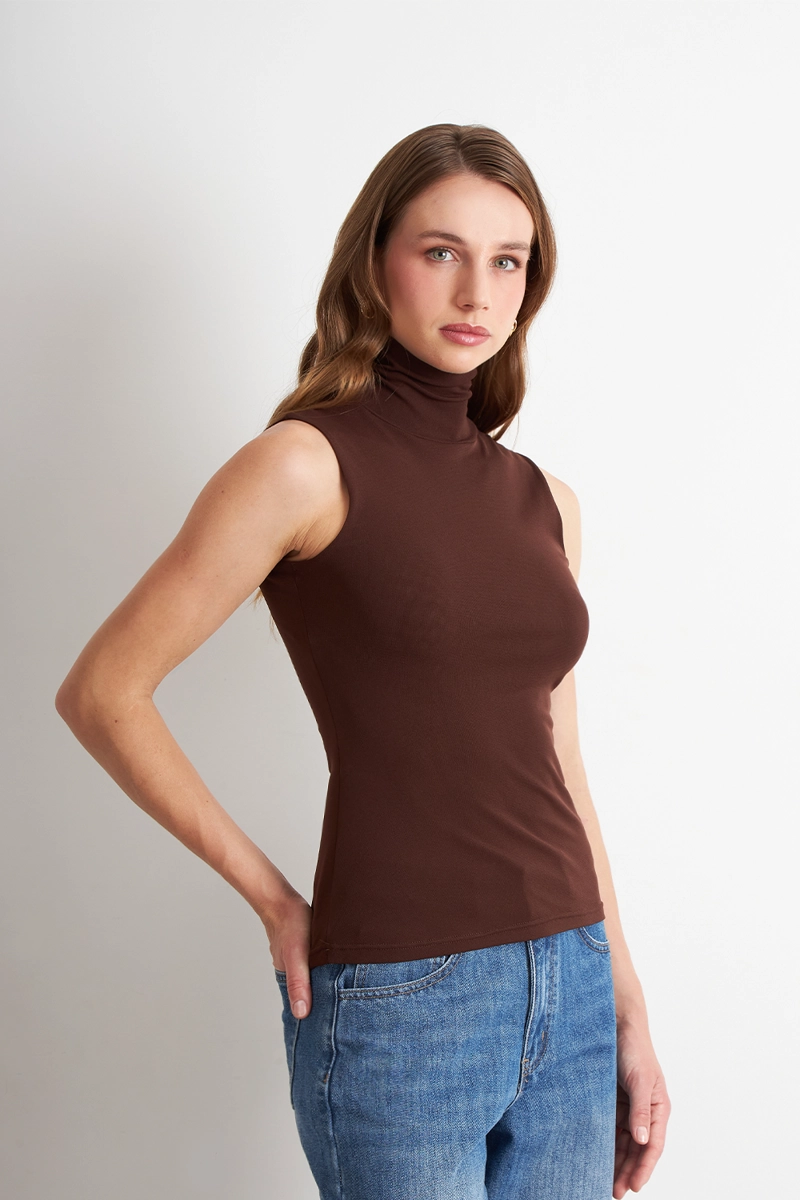 POLERA MALLA CUELLO ALTO CAFE  NICOPOLY - 3