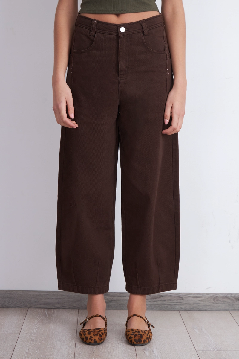 JEANS CORTE BARREL CAFE NICOPOLY - 5