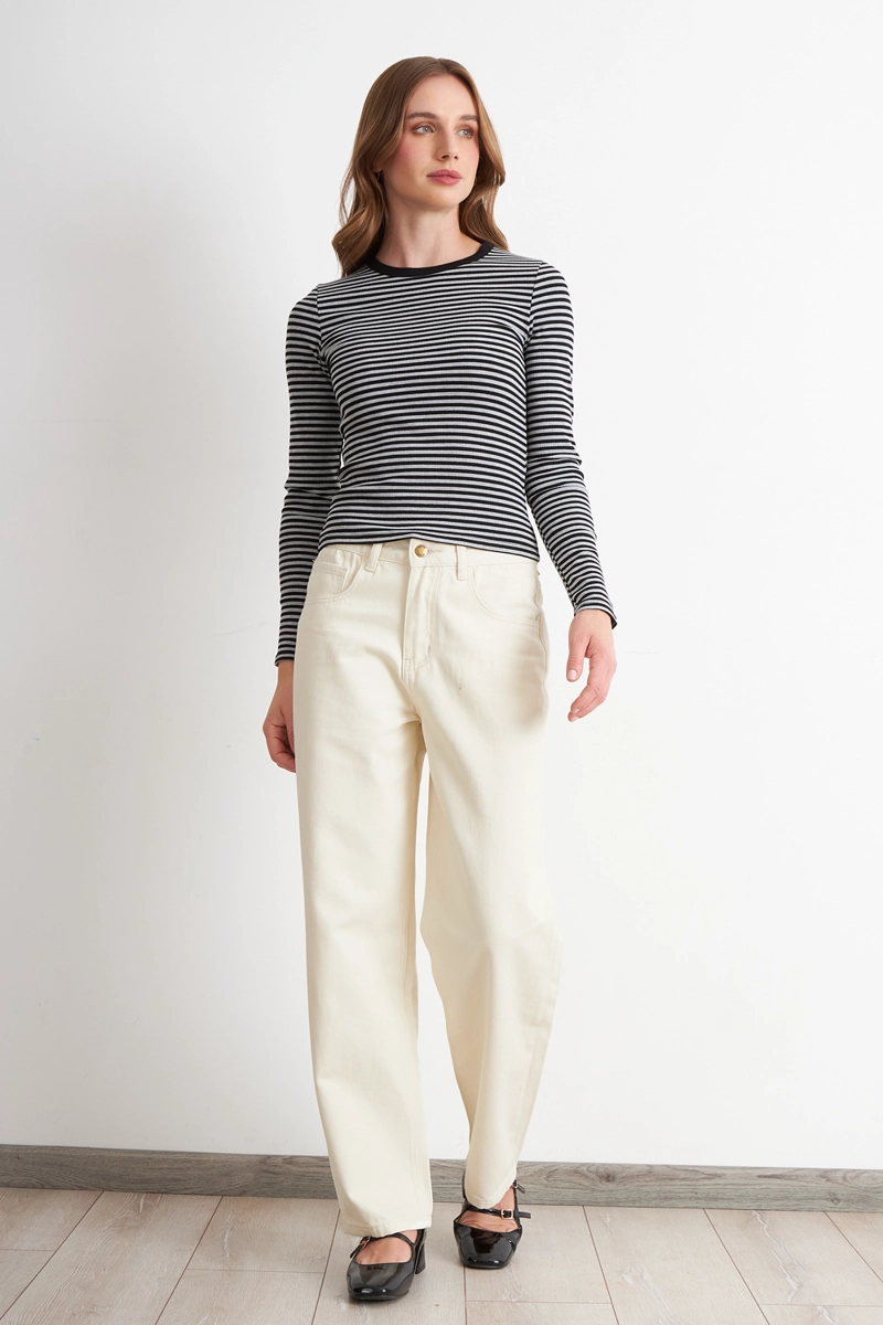 JEANS RECTOS TIRO ALTO BLANCO NICOPOLY - 2