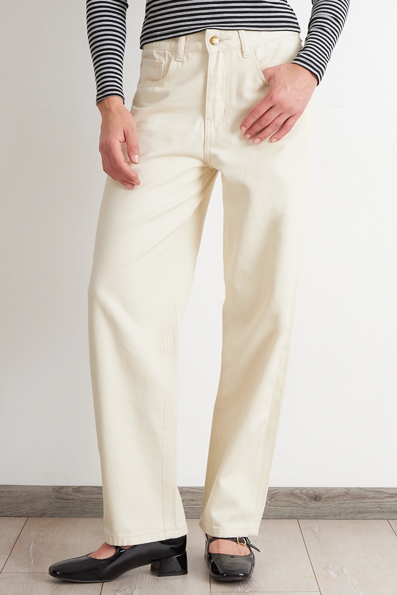 JEANS RECTOS TIRO ALTO BLANCO NICOPOLY - 5