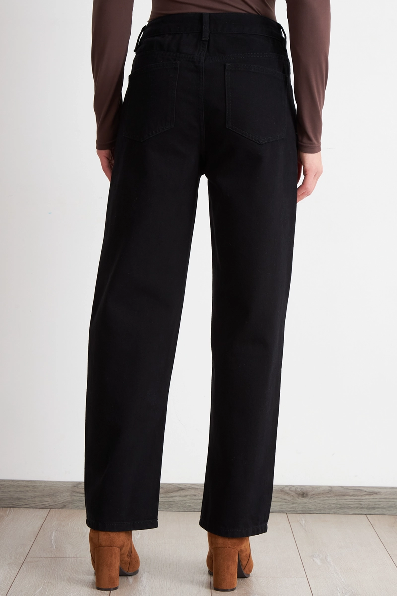 JEANS RECTOS TIRO ALTO NEGRO	 NICOPOLY - 4