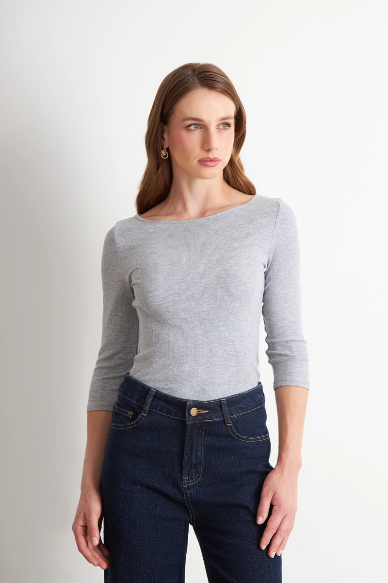 POLERA MANGA 3/4 CUELLO BOTE GRIS NICOPOLY - 5