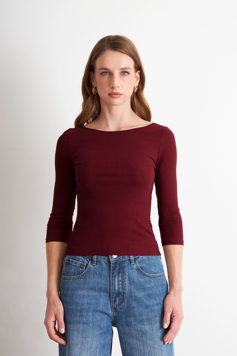 POLERA MANGA 3/4 CUELLO BOTE BURDEO NICOPOLY - 1