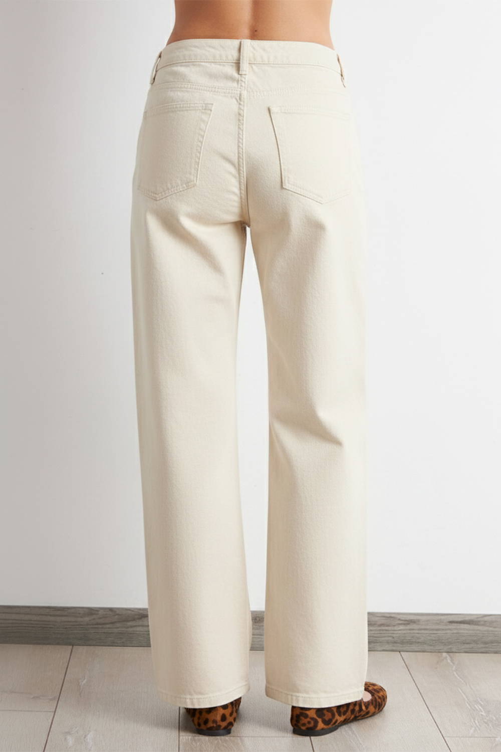 JEANS RECTOS TIRO ALTO BLANCO NICOPOLY - 4
